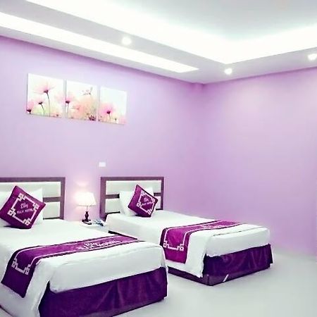 Elly Hotel Hanoi Bagian luar foto