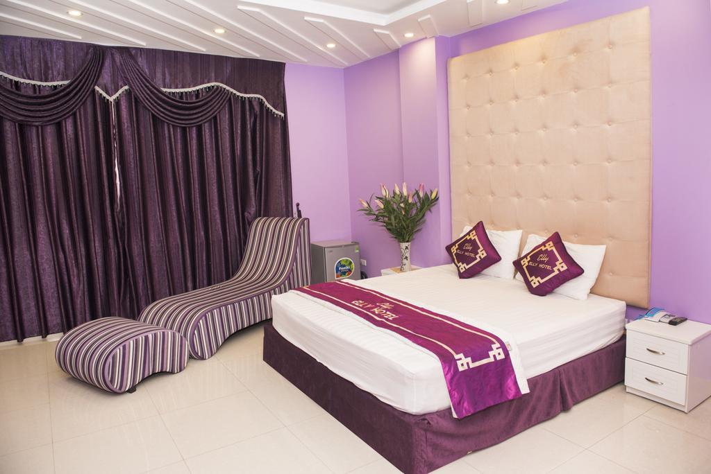 Elly Hotel Hanoi Bagian luar foto