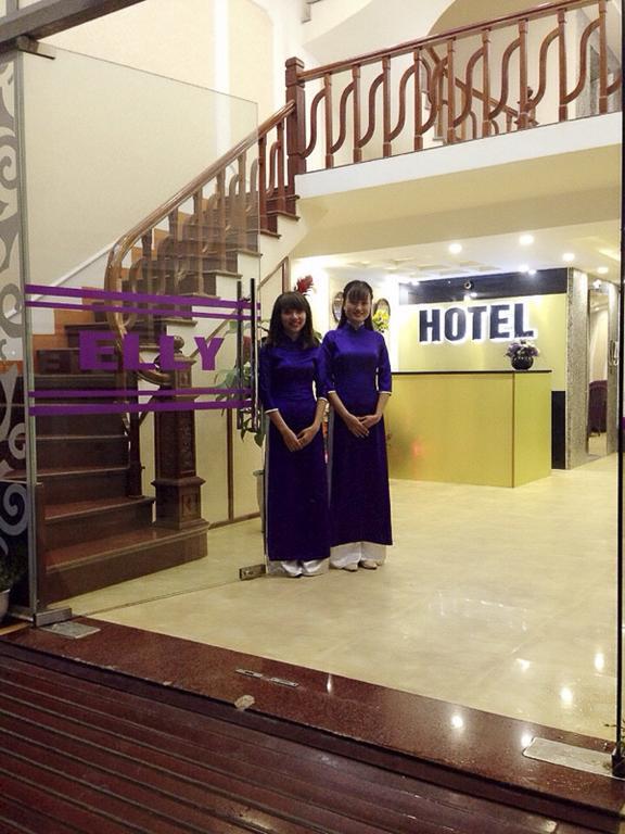Elly Hotel Hanoi Bagian luar foto