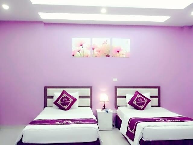 Elly Hotel Hanoi Bagian luar foto