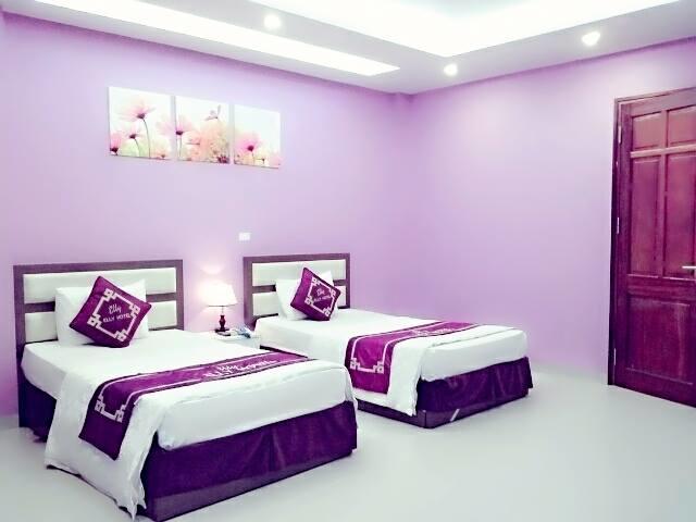 Elly Hotel Hanoi Bagian luar foto
