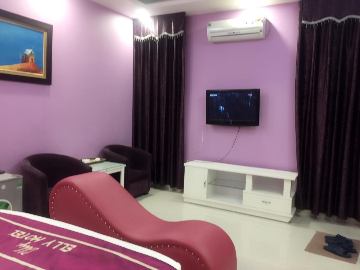 Elly Hotel Hanoi Bagian luar foto